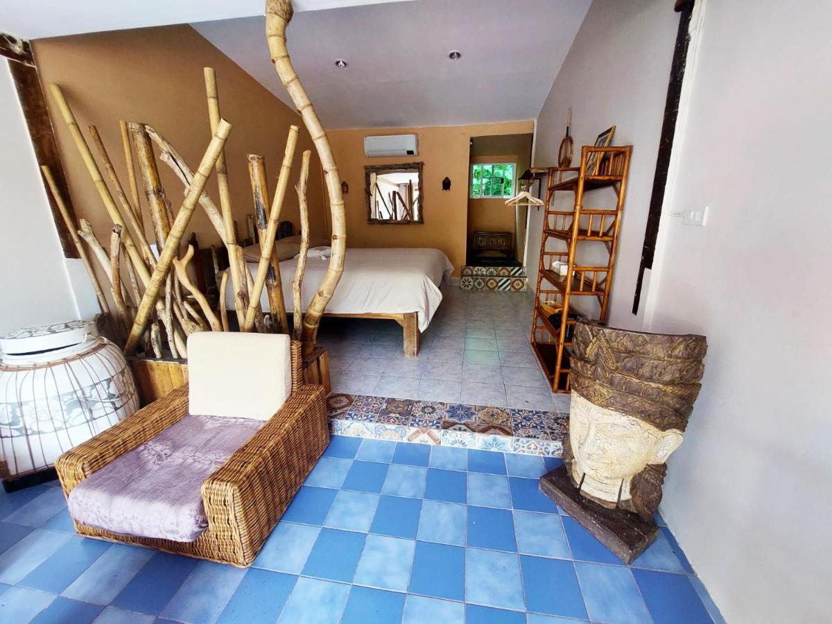 Отель Baan Sikhao Yanui Rawai Экстерьер фото
