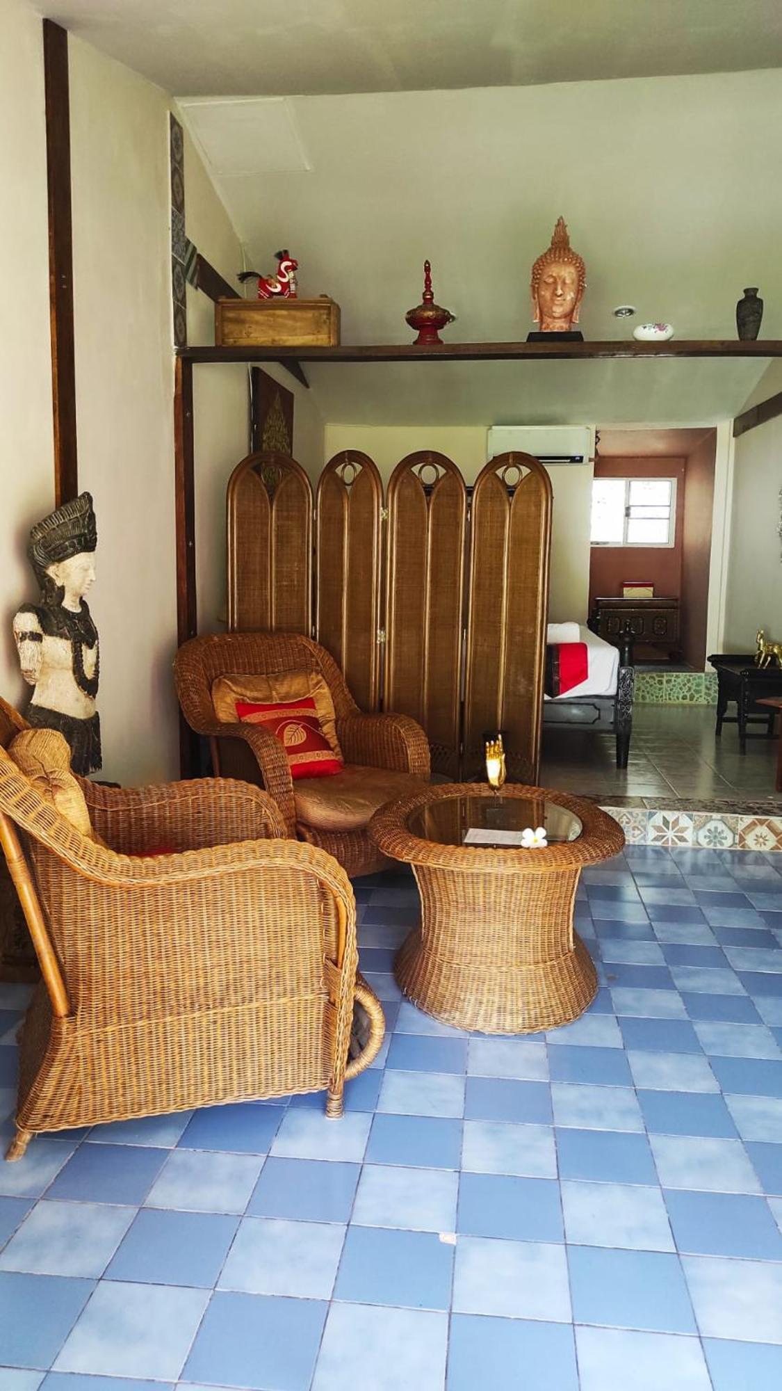 Отель Baan Sikhao Yanui Rawai Экстерьер фото